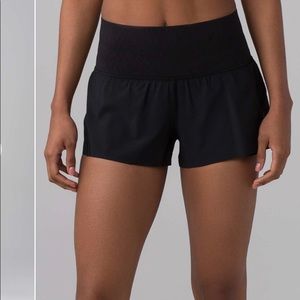 ISO smooth Runner shorts